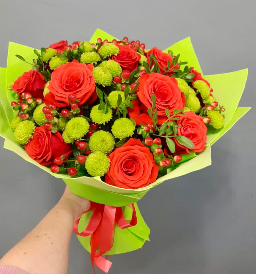 Букет цветов из: Хризантемы и Розы в Пролетарском Ставропольского края