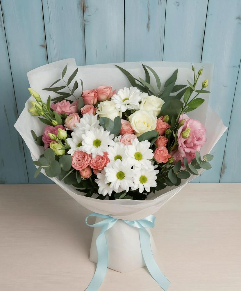 Букет цветов из: Розы, Лизиантусы и Хризантемы в Пролетарском Ставропольского края