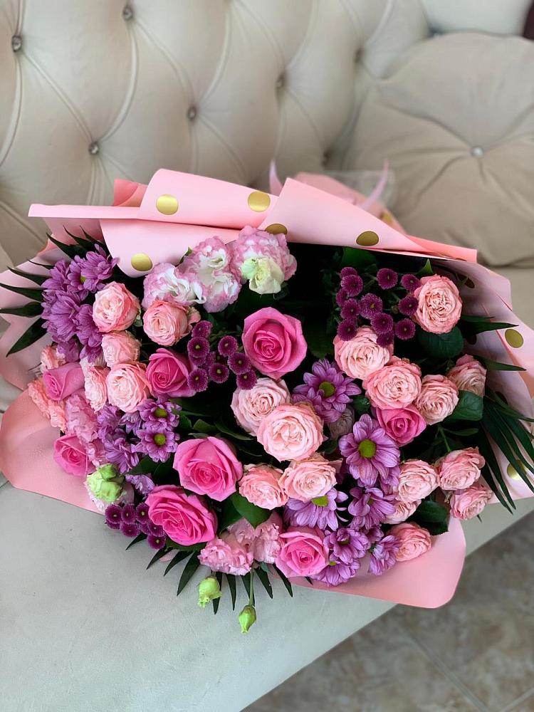 Букет цветов из: Хризантемы, Розы и Лизиантусы в Пролетарском Ставропольского края