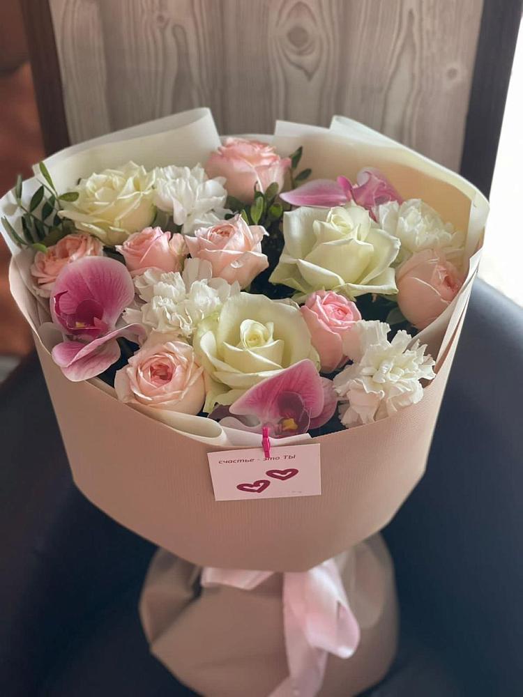 Букет цветов из: Орхидеи, Розы и Гвоздики в Пролетарском Ставропольского края