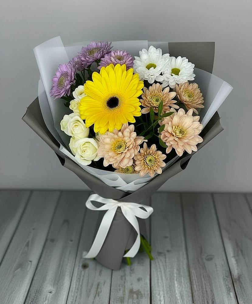 Букет цветов из: Розы, Герберы и Хризантемы в Пролетарском Ставропольского края