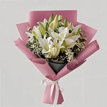 Букет цветов из:  Лилии в Пролетарском Ставропольского края