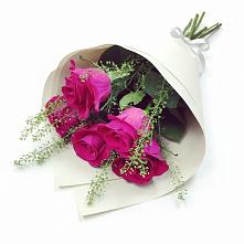 Букет цветов из:  Розы в Пролетарском Ставропольского края