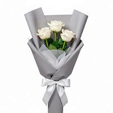 Букет 3 белые розы в Пролетарском Ставропольского края
