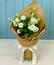 Букет цветов из:  Хризантемы и Лизиантусы в Пролетарском Ставропольского края