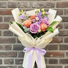 Букет цветов из:  Лизиантусы и Розы #REPLACE_PRED# Пролетарском Ставропольского края