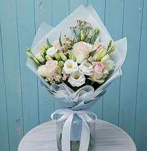 Букет цветов из:  Розы и Лизиантусы в Пролетарском Ставропольского края