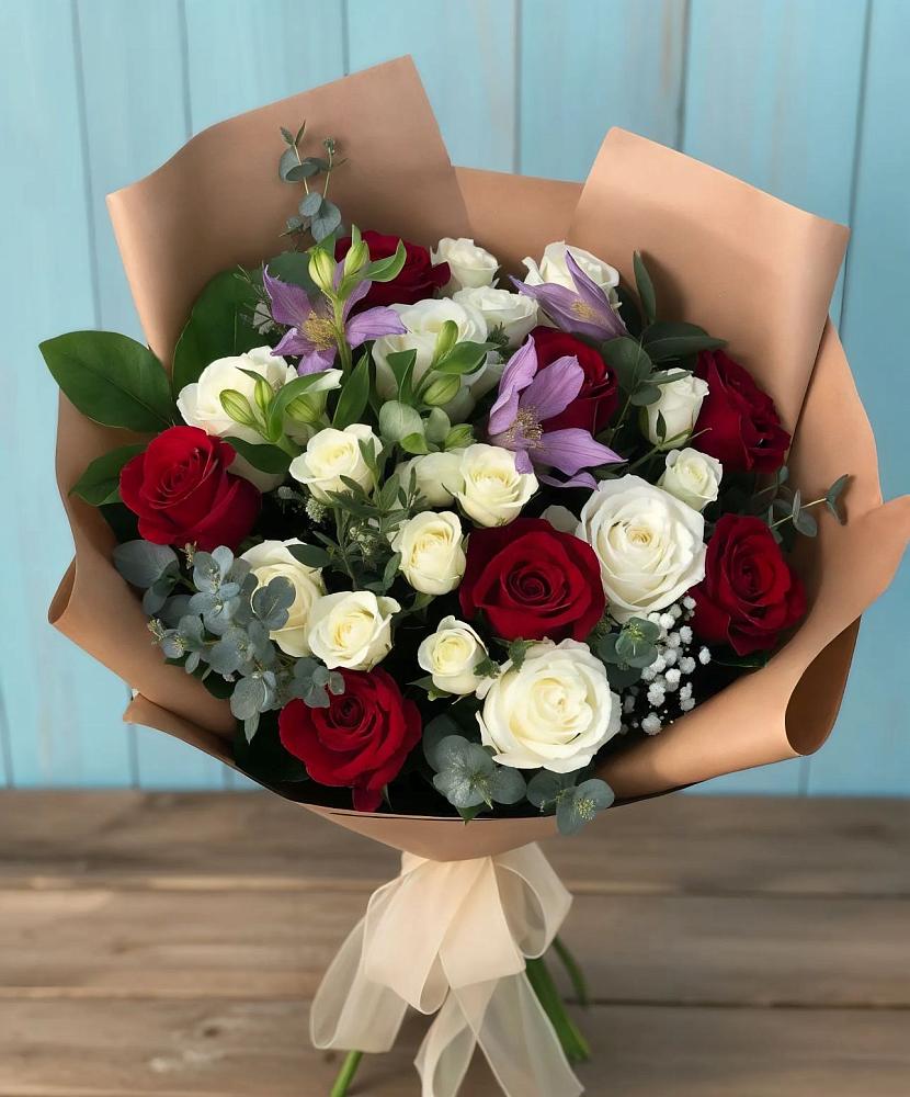 Букет цветов из: Розы и Альстромерии в Пролетарском Ставропольского края