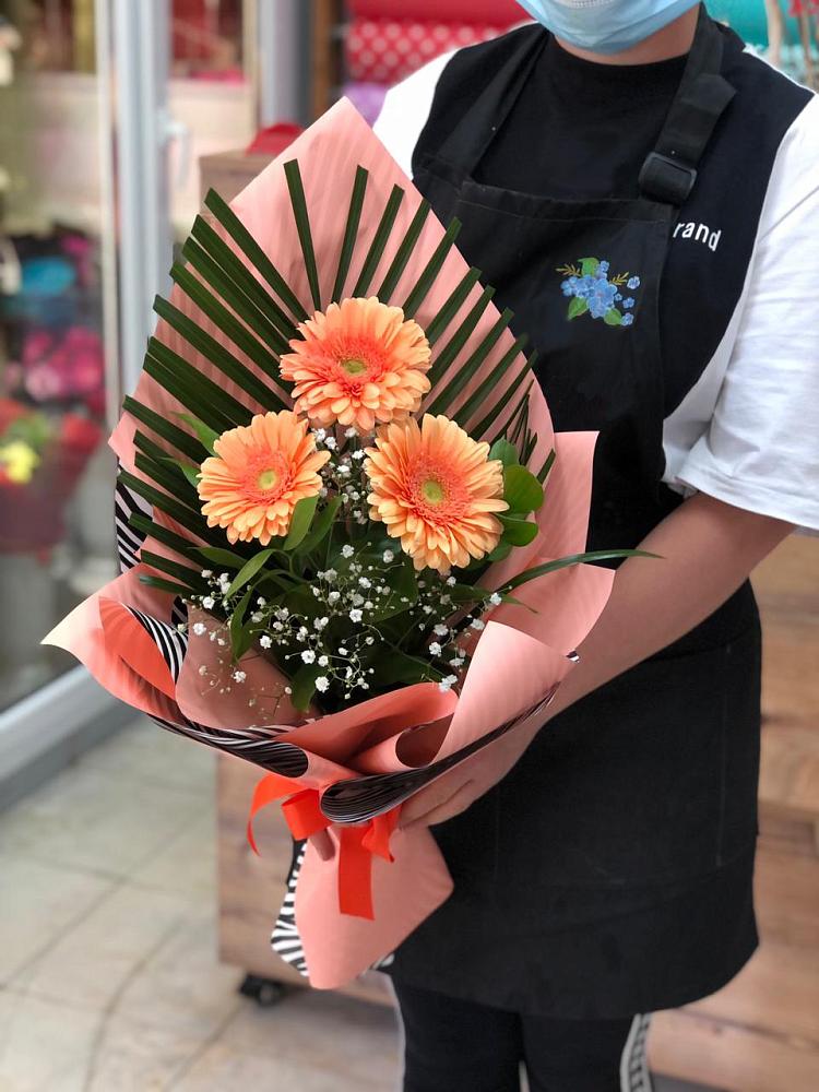 Букет цветов из: Герберы в Пролетарском Ставропольского края