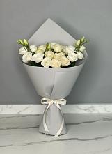 Букет цветов из:  Розы и Лизиантусы в Пролетарском Ставропольского края